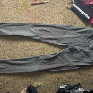 grey leggings